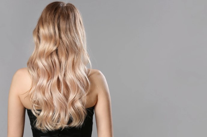 Bleaching hair extensions safely